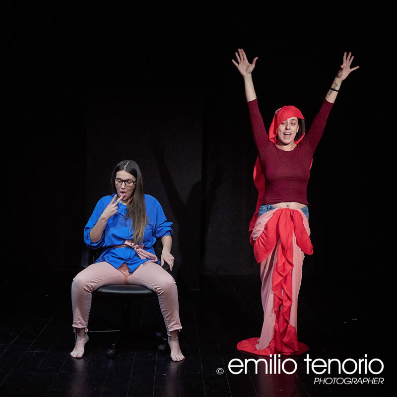 ESCENAMADRID.COM - Yo. A mí. De mí - Teatro Lagrada - © Emilio Tenorio